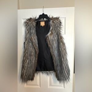 XL Faux Fur Vest